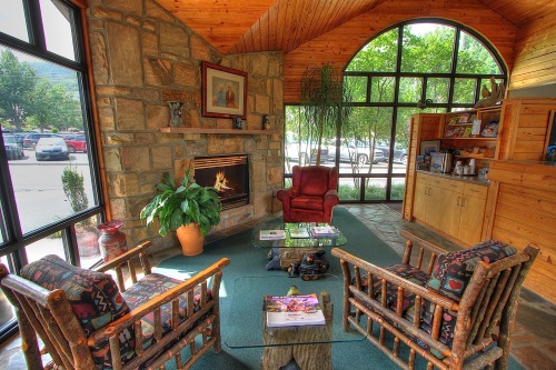 Johnsons Inn Gatlinburg lounge